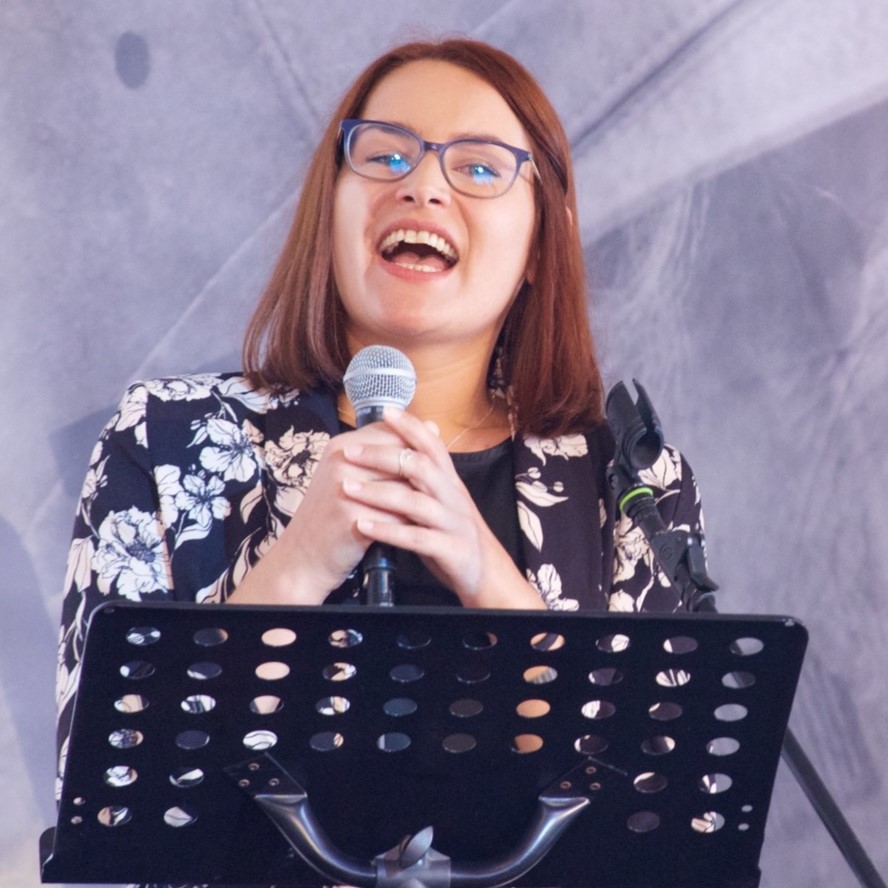 Laura Takacs