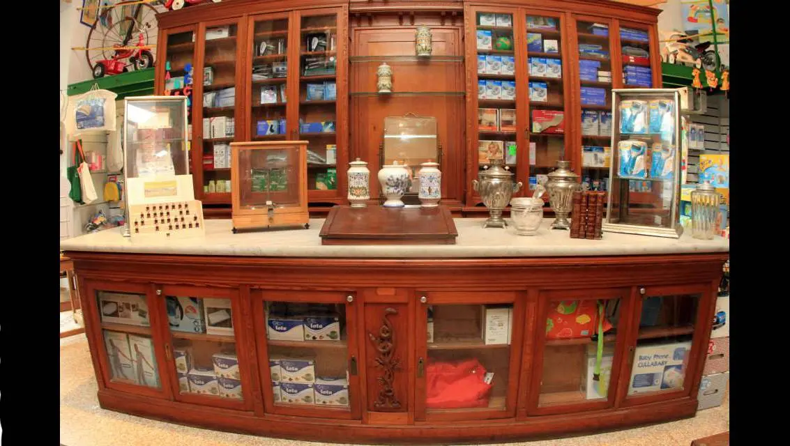 FARMACIA TOLSTOJ